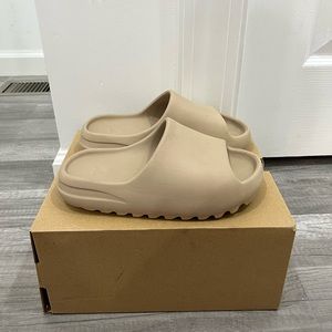 adidas Yeezy Slide Pure